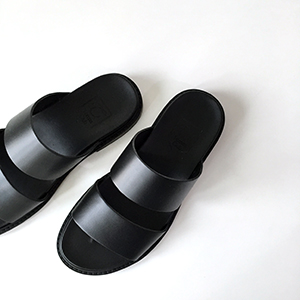 Minimal Strap Sandals 