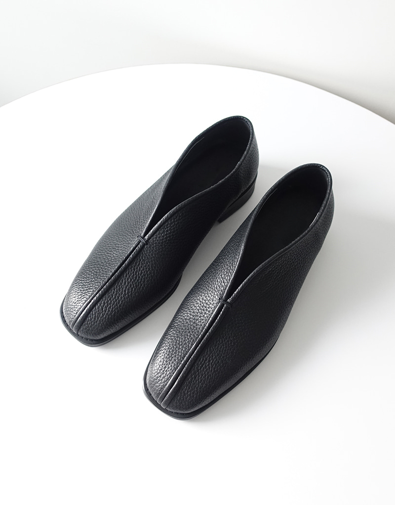 Grain Chinese Loafer