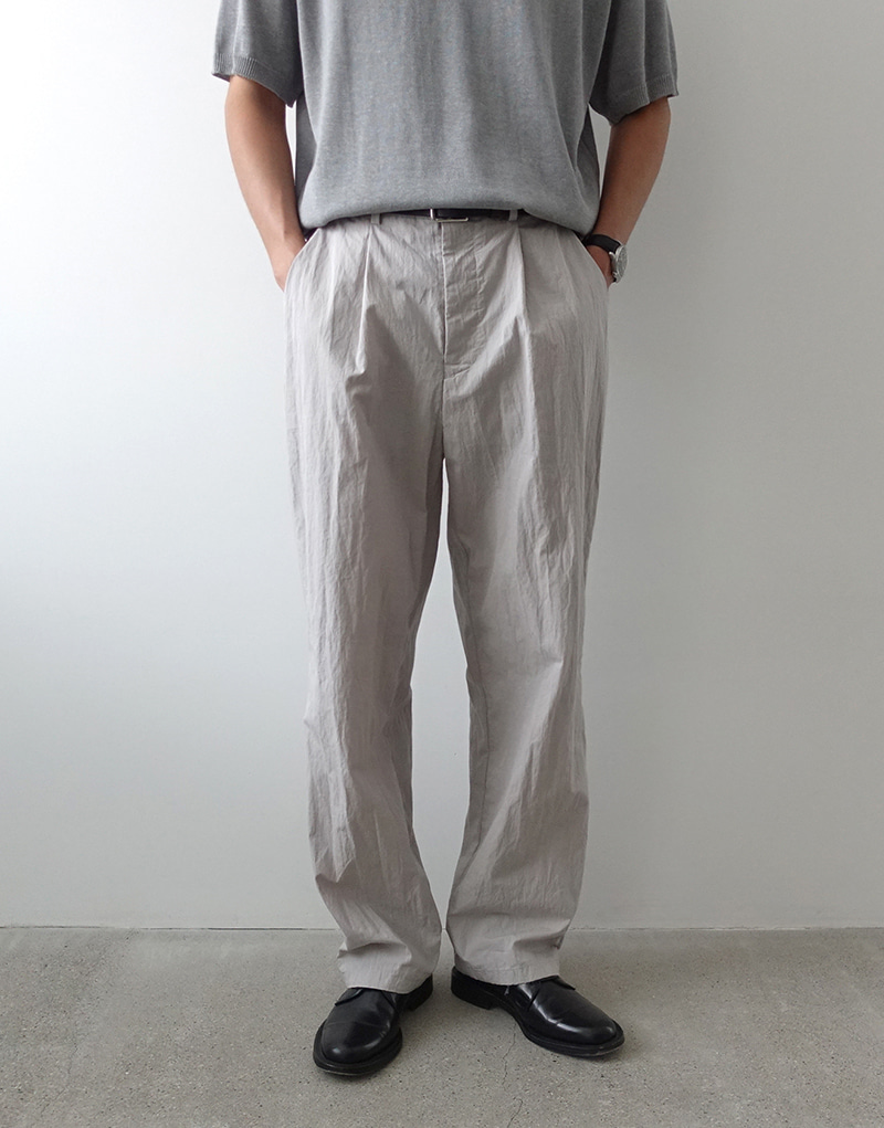 minimal cn tuck pants (2 colors)